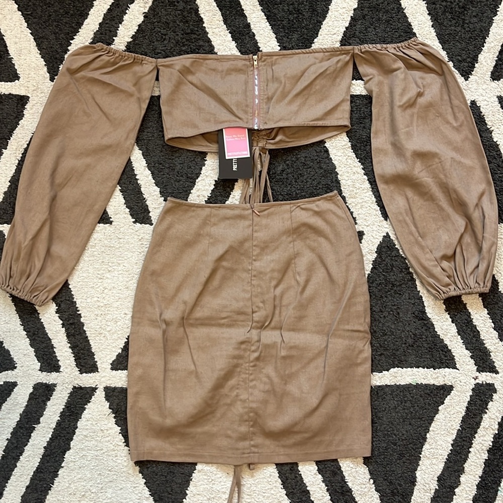 PrettyLittleThing Two Piece Set - Picture 4 of 8